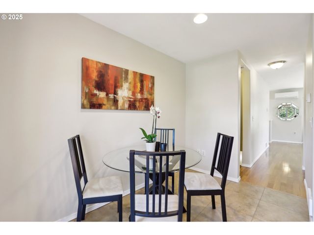 4412 Se 101ST Ave, Portland, OR 97266