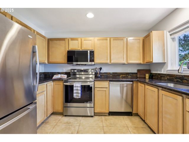 4412 Se 101ST Ave, Portland, OR 97266