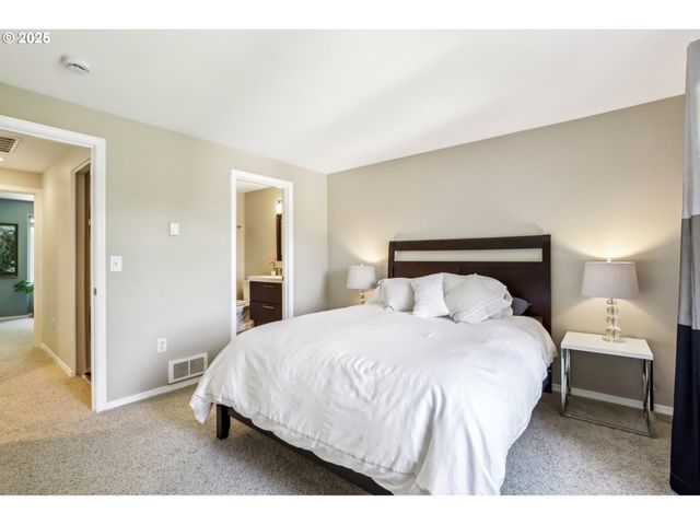 4412 Se 101ST Ave, Portland, OR 97266