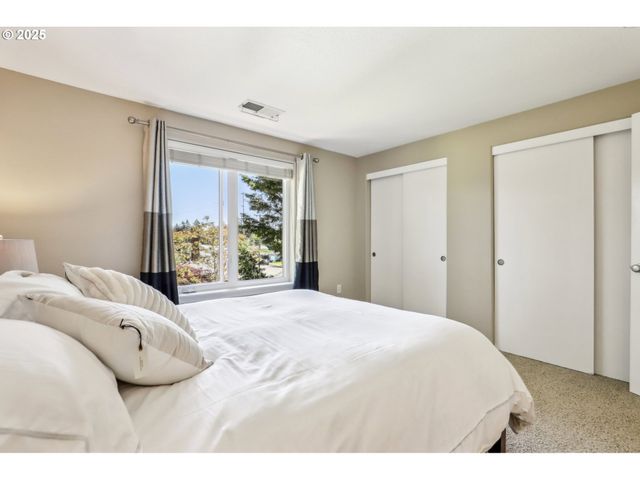 4412 Se 101ST Ave, Portland, OR 97266