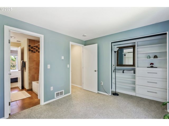 4412 Se 101ST Ave, Portland, OR 97266