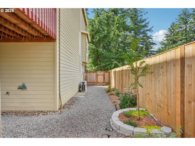 4412 Se 101ST Ave, Portland, OR 97266