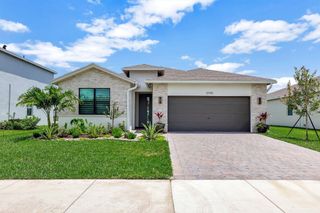 5795 SE Sky Blue Circle, Stuart, FL 34997