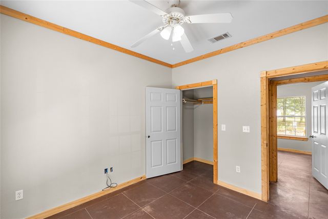 109 Rs County Road 3319, Emory, TX 75440