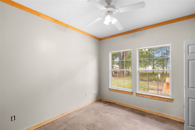 109 Rs County Road 3319, Emory, TX 75440