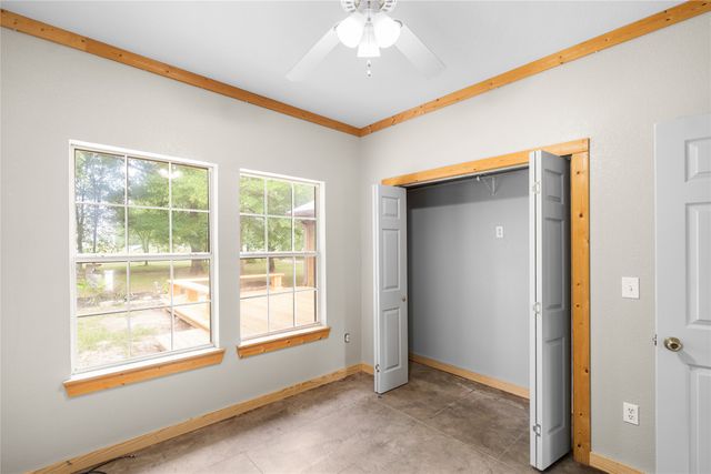 109 Rs County Road 3319, Emory, TX 75440