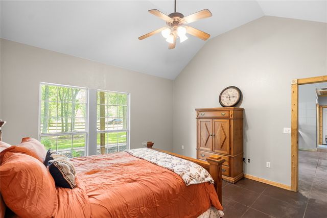 109 Rs County Road 3319, Emory, TX 75440