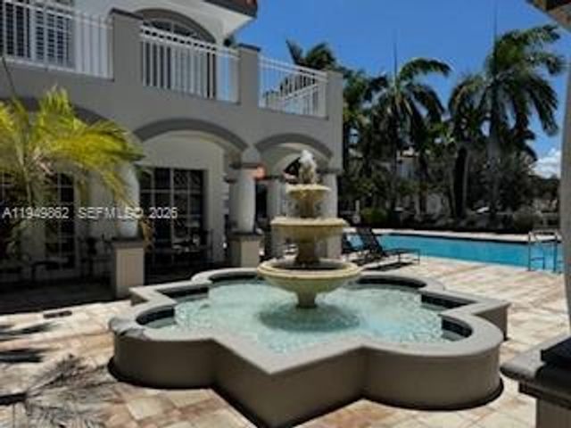 11016 Legacy Dr 306, Palm Beach Gardens, FL 33410