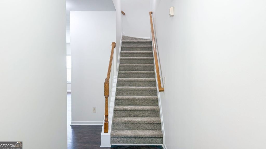 281 Oakland Hills Way, Lawrenceville, GA 30044 — photo 2