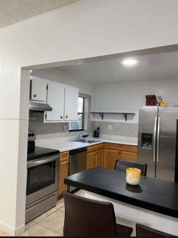 830 NE 199th St 102A, Miami, FL 33179