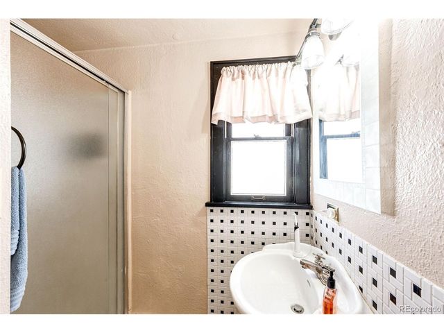 359 S Sherman St, Byers, CO 80103