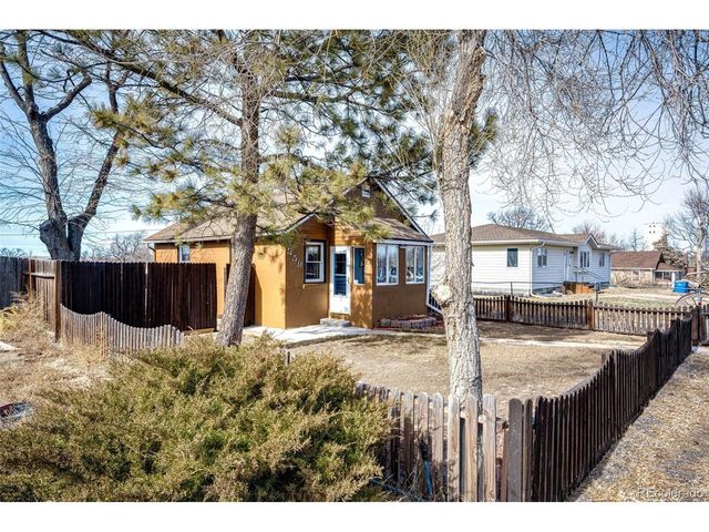 359 S Sherman St, Byers, CO 80103