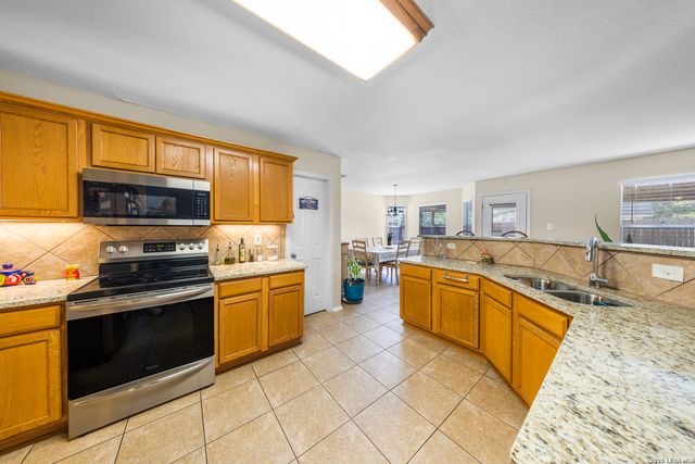 307 Big Hawk, New Braunfels, TX 78130