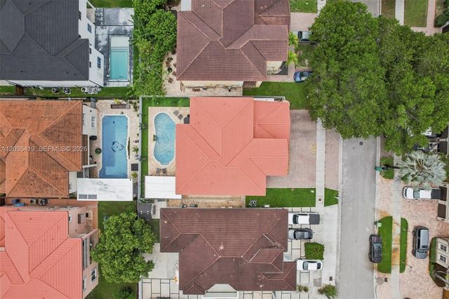 18159 NW 90th Avenue, Hialeah, FL 33018
