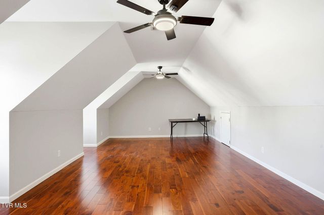 3914 Leaf Point, Kingsport, TN 37663