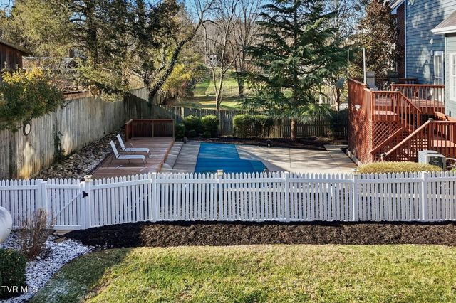 3914 Leaf Point, Kingsport, TN 37663