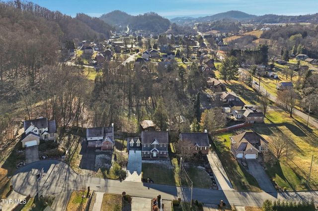 3914 Leaf Point, Kingsport, TN 37663