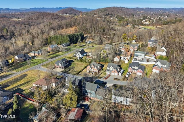 3914 Leaf Point, Kingsport, TN 37663