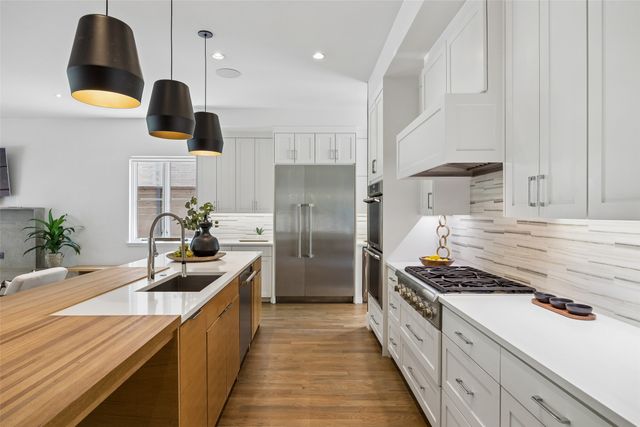6726 Lake Circle Drive, Dallas, TX 75214