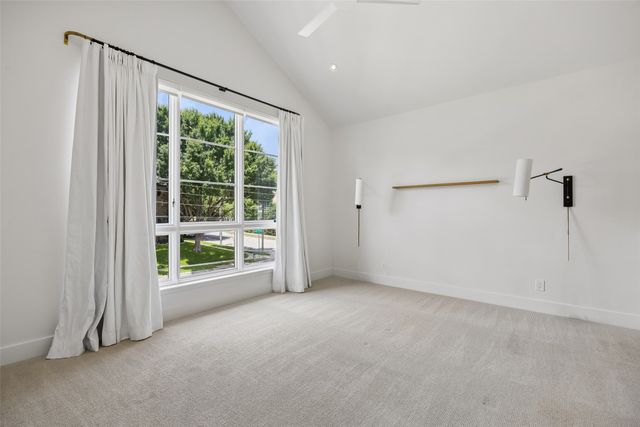 6726 Lake Circle Drive, Dallas, TX 75214