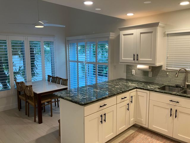 333 Pelican Way, Delray Beach, FL 33483