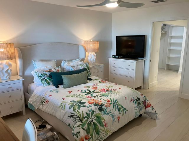 333 Pelican Way, Delray Beach, FL 33483