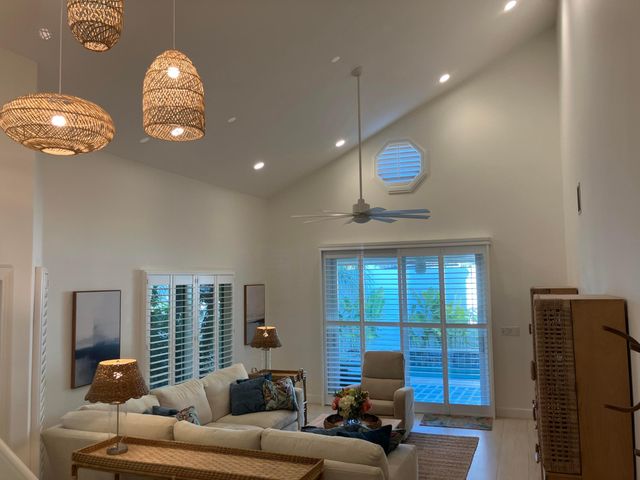 333 Pelican Way, Delray Beach, FL 33483