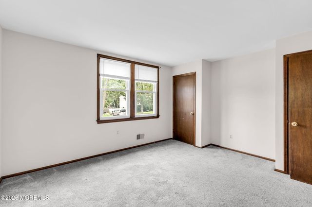 408 Ensign Avenue, Beachwood, NJ 08722