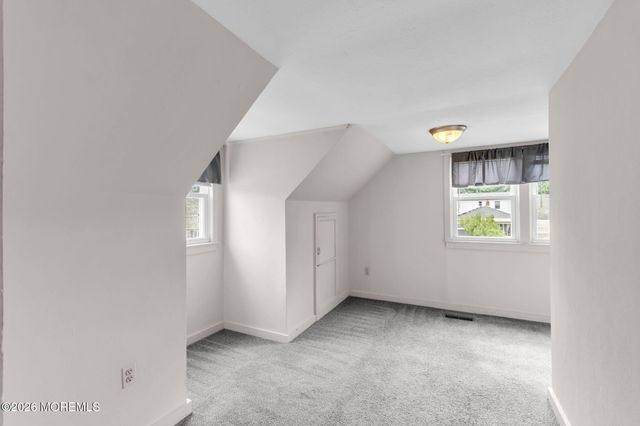 408 Ensign Avenue, Beachwood, NJ 08722