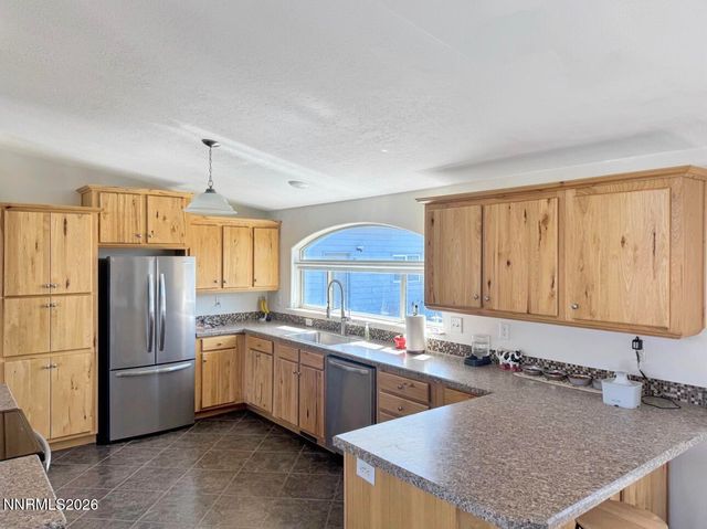 560 Sixth Street, Golconda, NV 89414