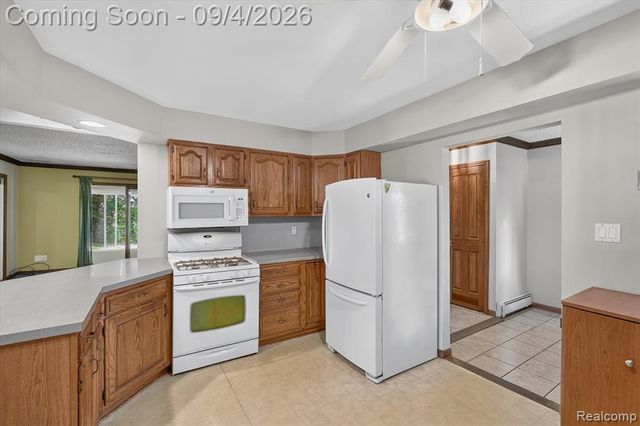 1352 Catherines Way, Howell, MI 48843