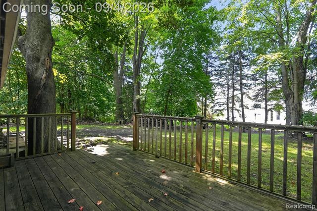 1352 Catherines Way, Howell, MI 48843