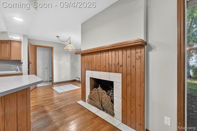 1352 Catherines Way, Howell, MI 48843