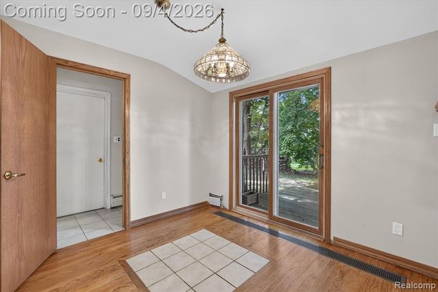 1352 Catherines Way, Howell, MI 48843
