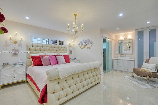 19720 SW 79th Ct, Cutler Bay, FL 33189