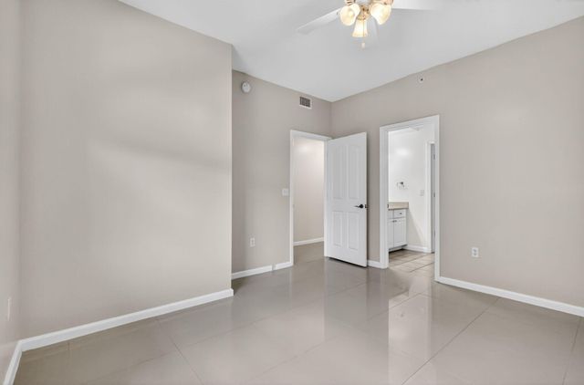 175 Galicia Way 209, Jupiter, FL 33458