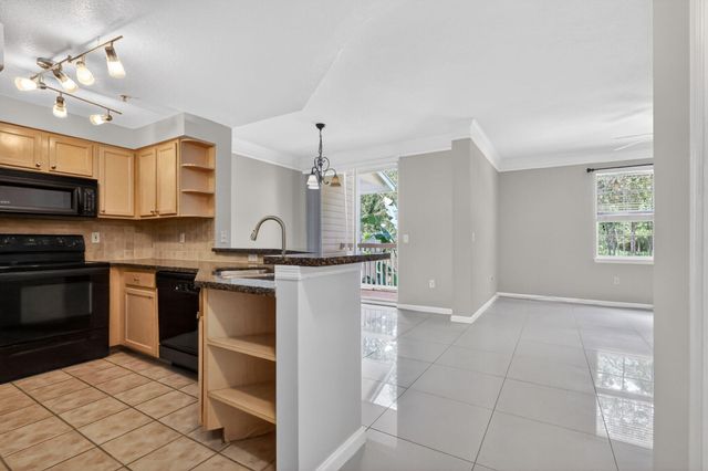 175 Galicia Way 209, Jupiter, FL 33458
