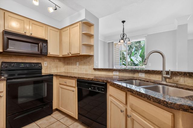 175 Galicia Way 209, Jupiter, FL 33458