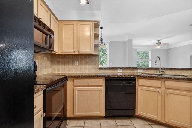 175 Galicia Way 209, Jupiter, FL 33458