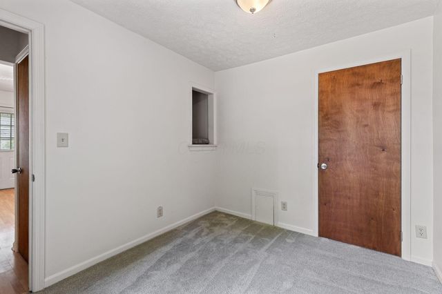221 S Baker Avenue, Lancaster, OH 43130