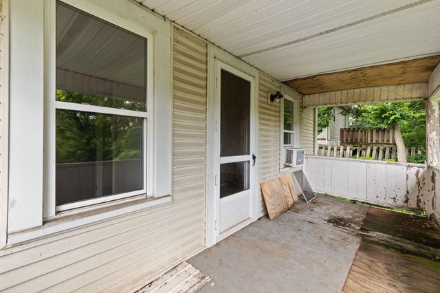 221 S Baker Avenue, Lancaster, OH 43130