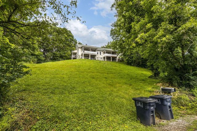 221 S Baker Avenue, Lancaster, OH 43130
