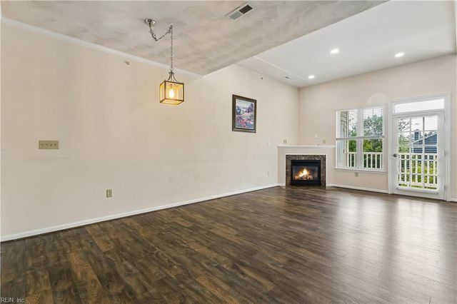 2992 Shore Dr Unit 304, Virginia Beach, VA 23451