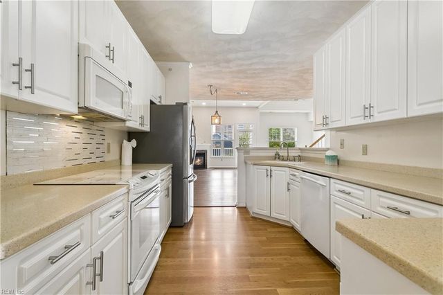 2992 Shore Dr Unit 304, Virginia Beach, VA 23451