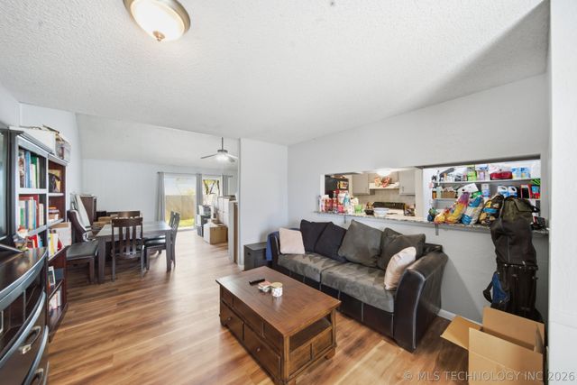 2416 92nd East Avenue, Tulsa, OK 74129