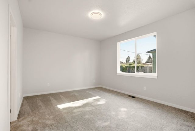 1500 E North Ave, Spokane, WA 99207