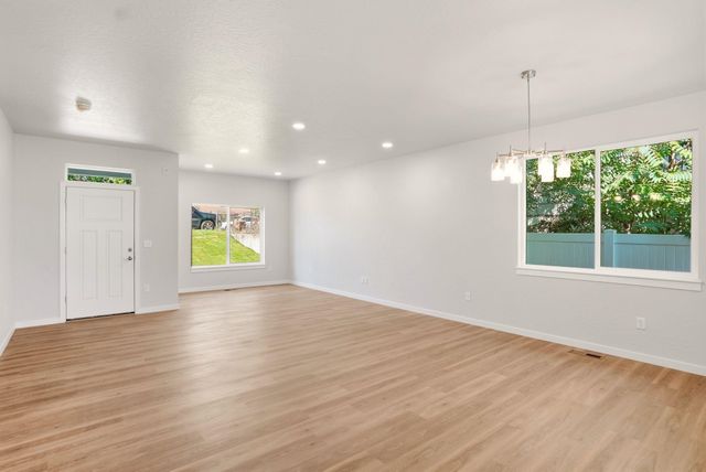 1500 E North Ave, Spokane, WA 99207