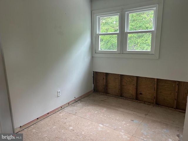 145 GLOUCESTER AVE, Lawnside, NJ 08045