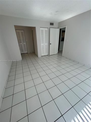 1250 NE 125th St 208C, North Miami, FL 33161