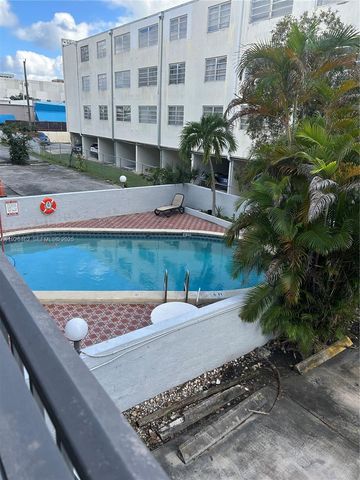 1250 NE 125th St 208C, North Miami, FL 33161